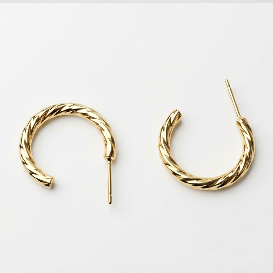 Brinco-argola-dourado-torcido-cizan-boutique