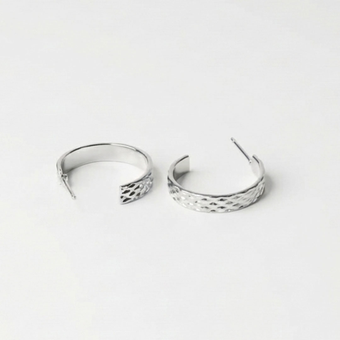 Brinco-argola-prata-cortes-de-diamante-cizan-boutique