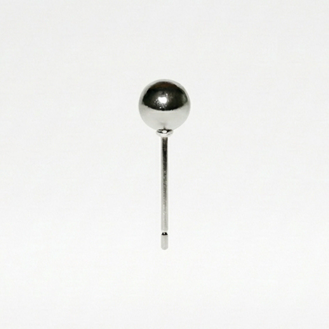 brinco-perola-prata-4mm-lateral-cizan-boutique