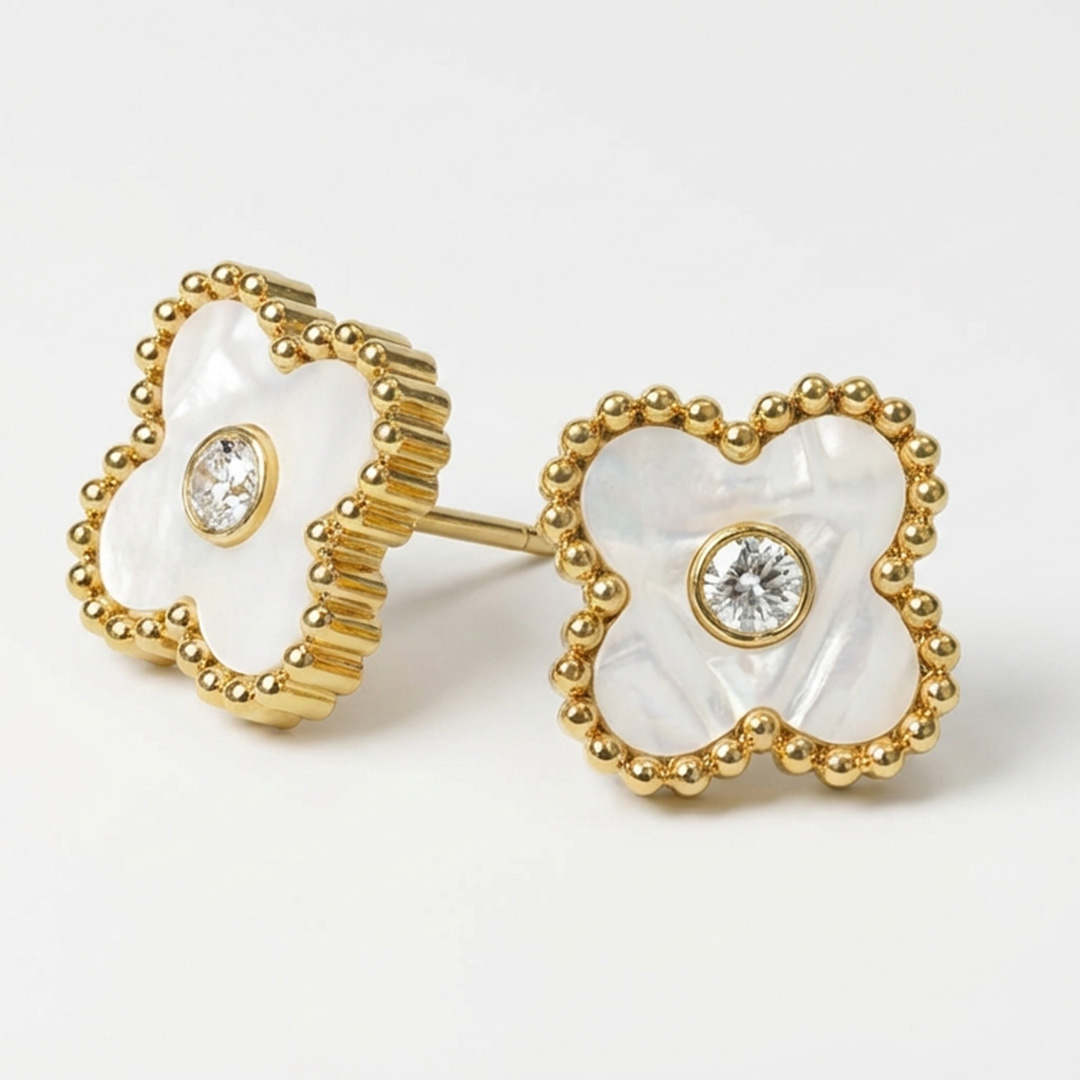 brinco trevo dourado madrepérola zirconia cizan boutique
